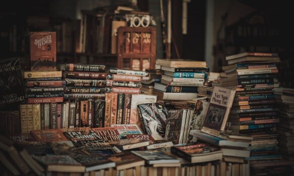 9 Livros que influenciaram culturas ao redor do mundo